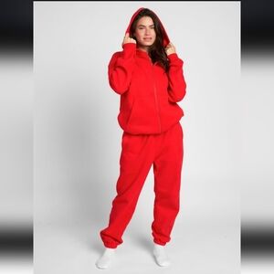 COMFRT Travel Essentials Hoodie Set